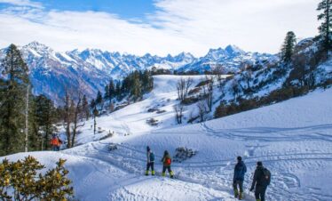 Kedarkantha Trek